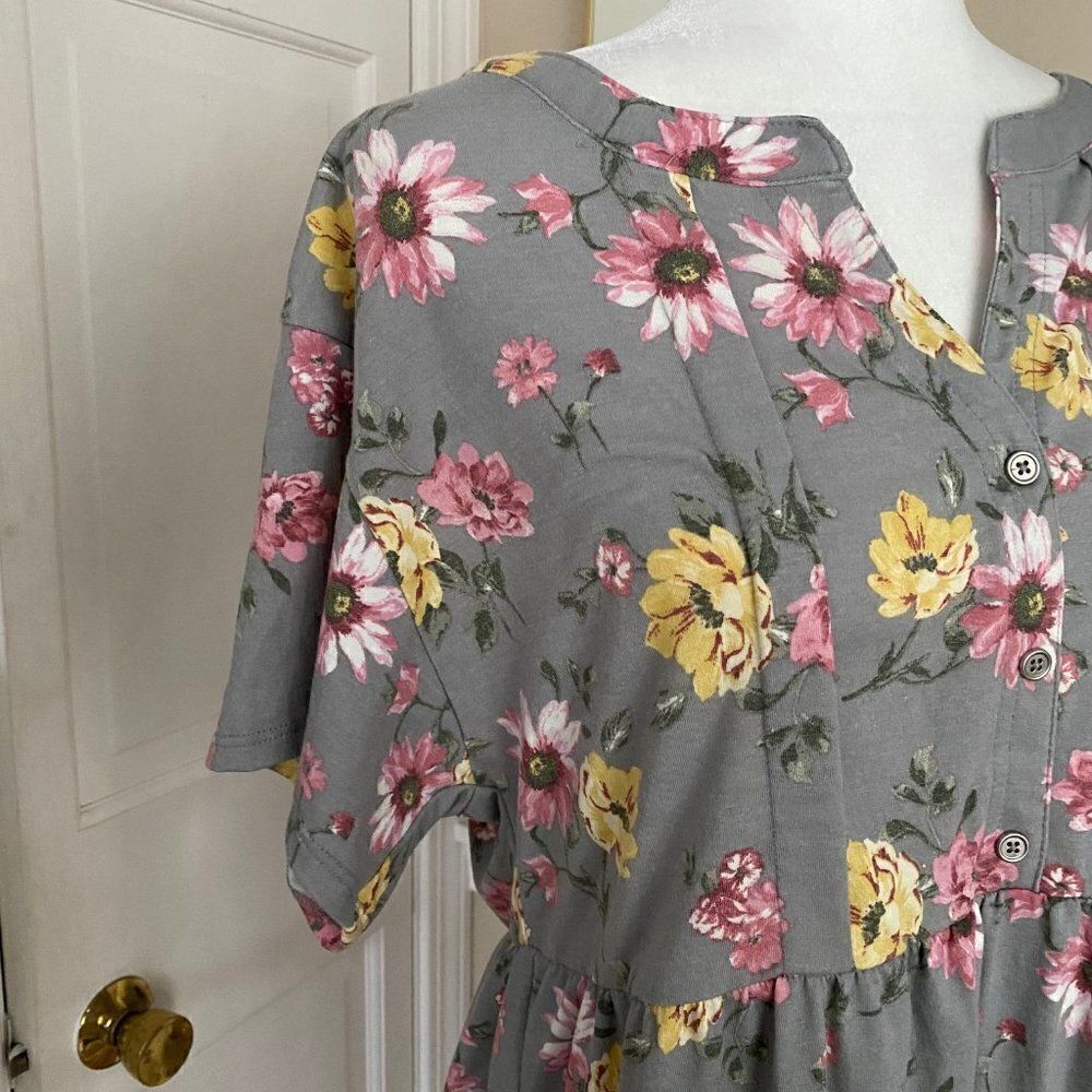 Kingston Grey Floral Mini Dress Short Sleeve SZ L NWT - Picture 4 of 15